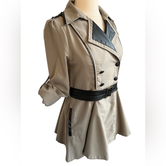 Double Zero Taupe Trench Coat w/Flared Silhouette & faux leather trim Size Small - Picture 8 of 15